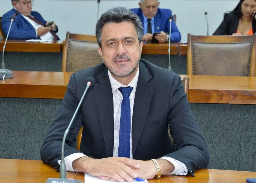 Preocupado com alto índice de acidentes, dep. Luciano propõe política de reeducação no trÃ¢nsito