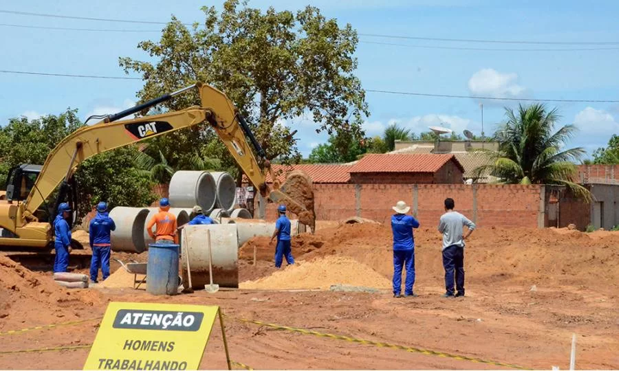 Obras de drenagem e pavimentaÃÂ§ÃÂ£o asfÃÂ¡ltica no setor Taquari estÃÂ£o a todo vapor