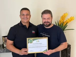 Advogado Marco Antônio é agraciado com o título de Cidadão Honorário de Colinas