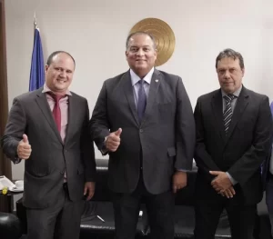 Ação conjunta de Eduardo Gomes e Fabion libera R$ 800 mil para obra de urbanização da orla de Tocantinópolis