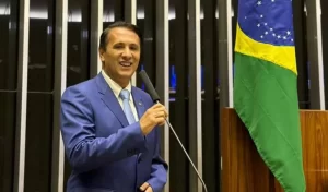 BATE PONTO E 'VAZA': "Estadão" divulga vídeo mostrando Gaguim só batendo ponto nas comissões