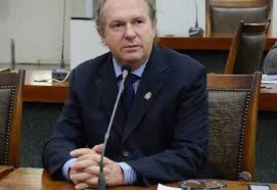 Carlesse decreta mais uma contingÃªncia para nÃÂ£o iniciar o ano com dÃÂ­vidas