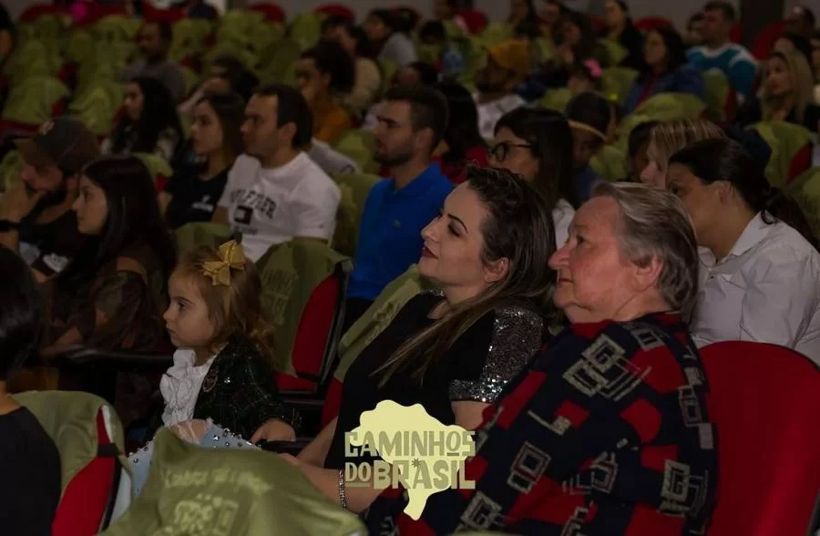 Caravana cultural leva mensagem de cooperação, empoderamento e autonomia para 32 cidades brasileiras