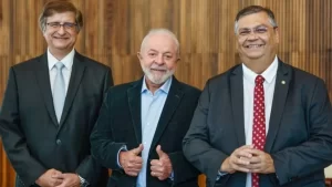 Lula oficializa indicações de Dino para o STF e Gonet para PGR