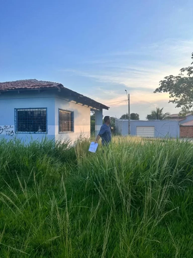 "Falou para eu pegar uma foice e ir roçar o matagal", relata Francisco Delmaires, sobre cobrança a Kasarin para revitalizar praça da cidade