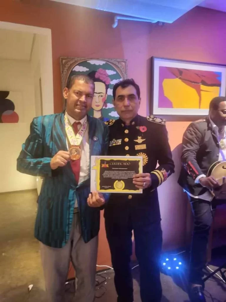 Romildo dos Santos recebe homenagem com o título de Embaixador da Paz Cultural, pela academia William Shakespeare
