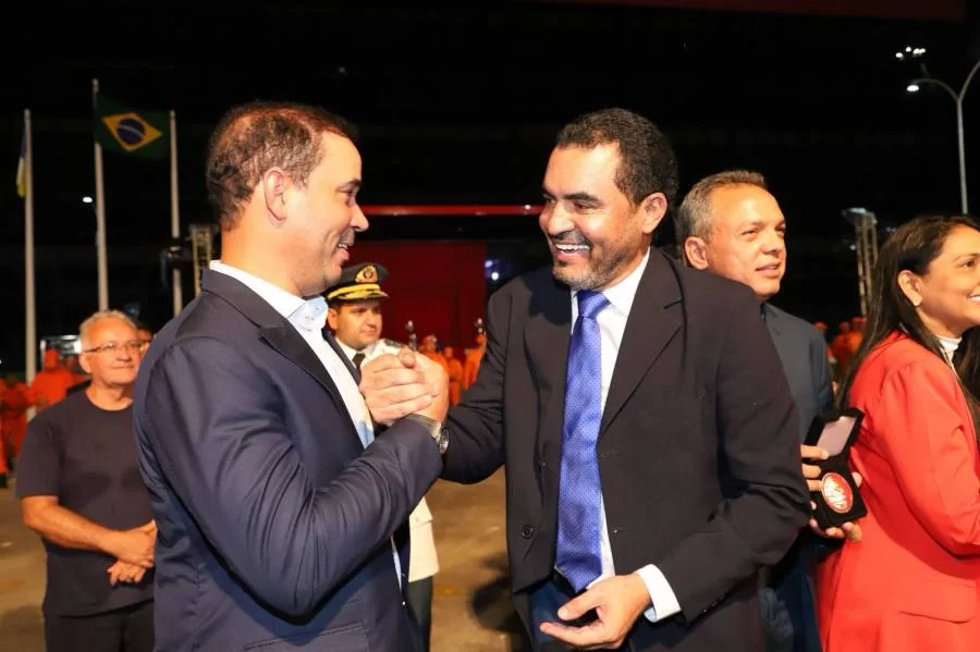 Governador comemora recurso emergencial de R$ 2 milhões de Vicentinho Júnior para Saúde