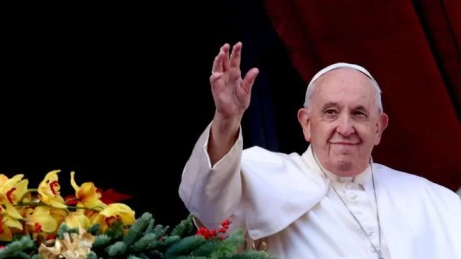 Papa Francisco decide abençoar casamento homossexual em decisão histórica