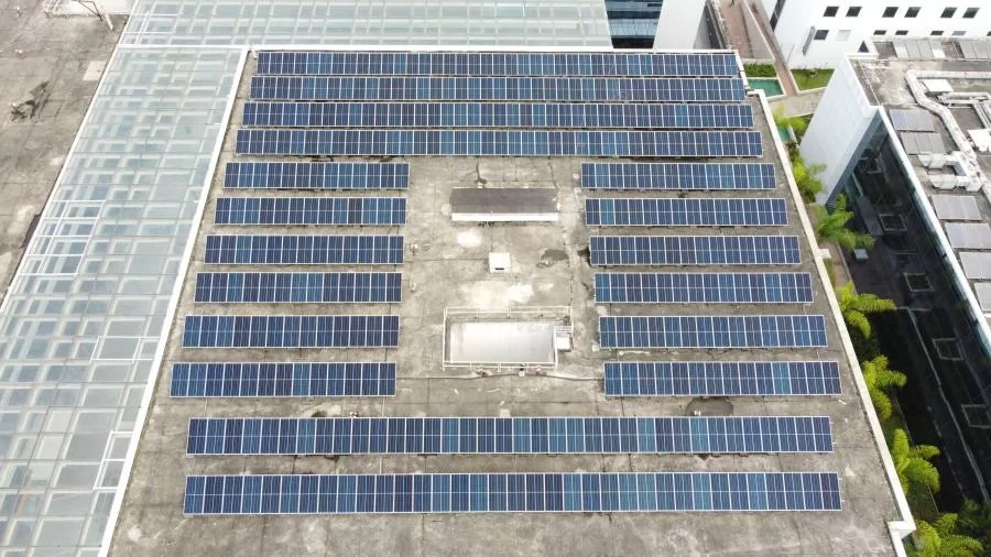 Imposto para veículos elétricos, híbridos e painéis solares importados passa a valer