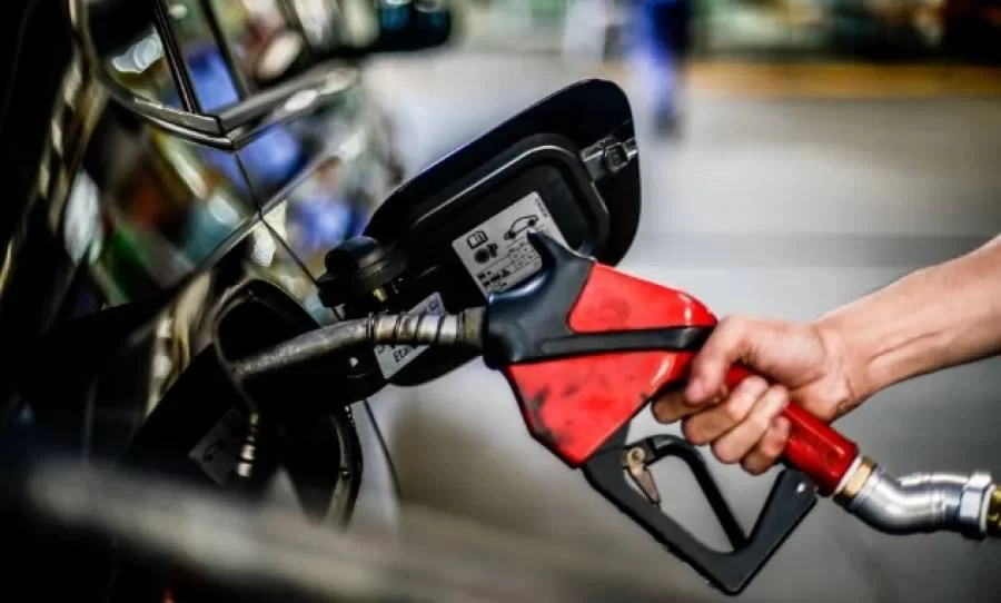 Ano de 2023 fecha com gasolina em alta, segundo dados da ANP