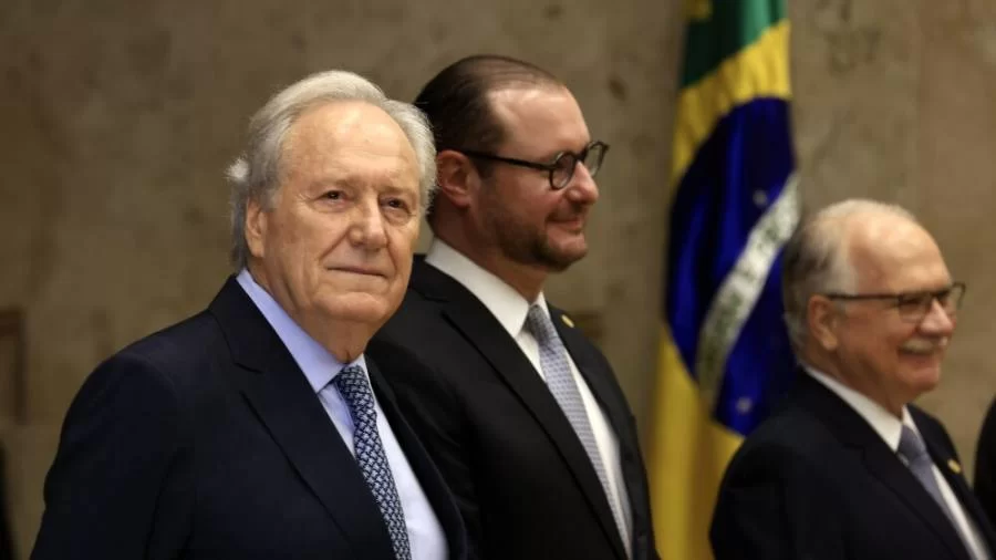 Ricardo Lewandowski aceita convite presidencial para ser ministro da Justiça