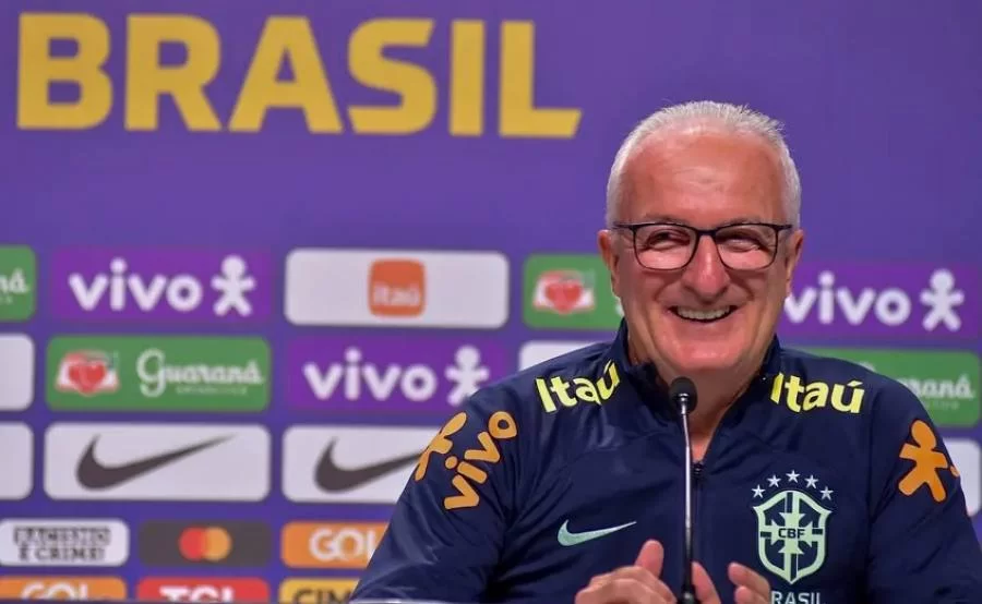 Dorival Júnior assume o comando da Seleção Brasileira e convoca a torcida