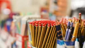 Economia: empresa de Palmas reúne pais colaboradores para compra coletiva de material escolar