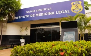 Corpos de estrangeiro e de homem encontrado na BR-153 aguardam por familiares no IML