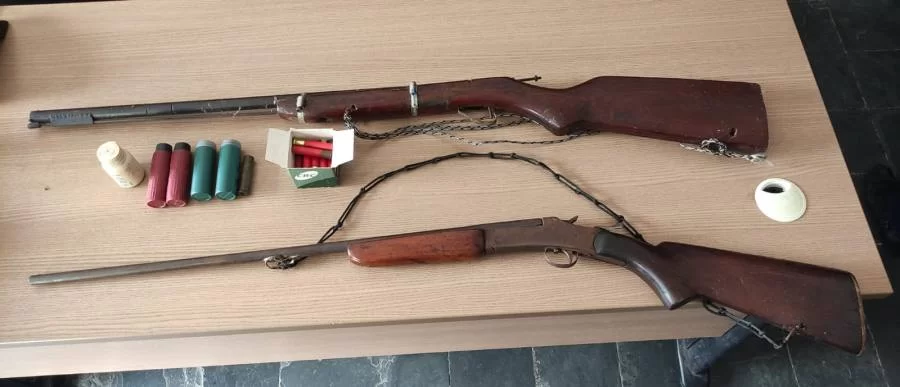 Em Arraias, Polícia Civil apreende duas espingardas e várias munições intactas