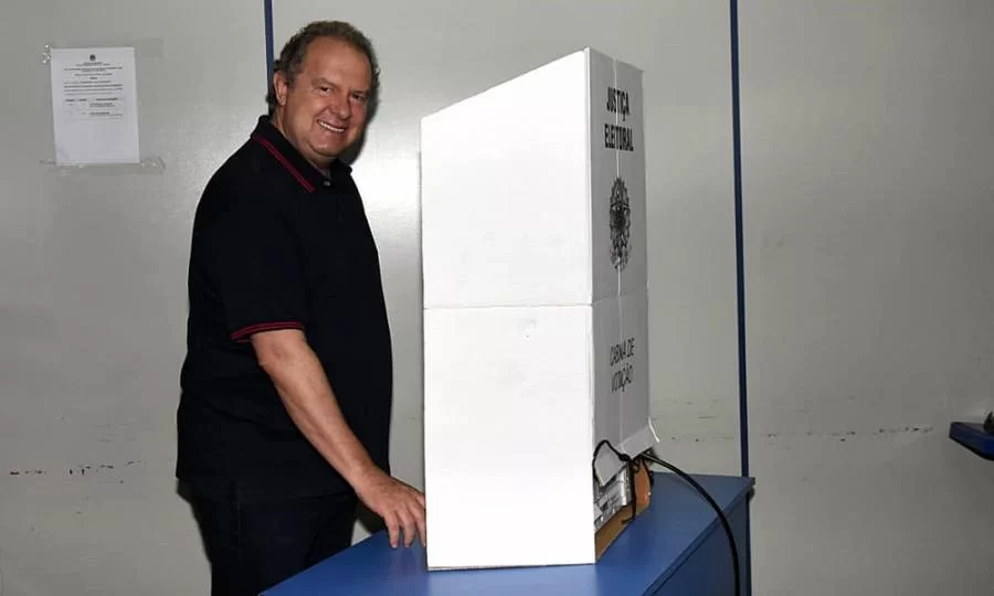 ApÃÂ³s votar em Gurupi Mauro Carlesse afirma que o Tocantins precisa do Governo