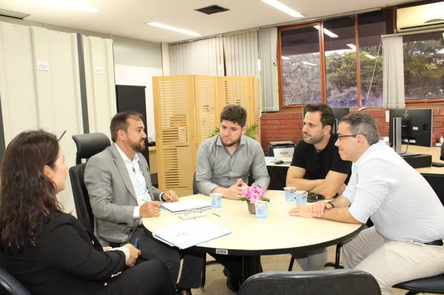 Secretário da Sics se reúne com grupo econômico de construção civil interessado em investir no Tocantins