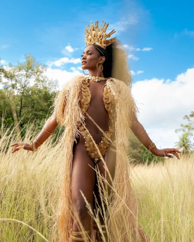 Capim-dourado é destaque em ensaio da escola de samba Unidos do Viradouro, no Rio de Janeiro