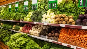 Balanço da Conab mostra o que ficou mais caro e mais barato no mercado; Alface, Batata, cenoura e tomate e frutas estão na lista