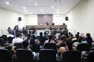 Vereadores devem votar requerimento que extingue reeleiÃÂ§ÃÂ£o de mesa