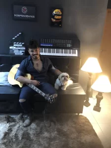 Cantor de Eu quero Tchu, eu quero tcha grava web sÃÂ©rie