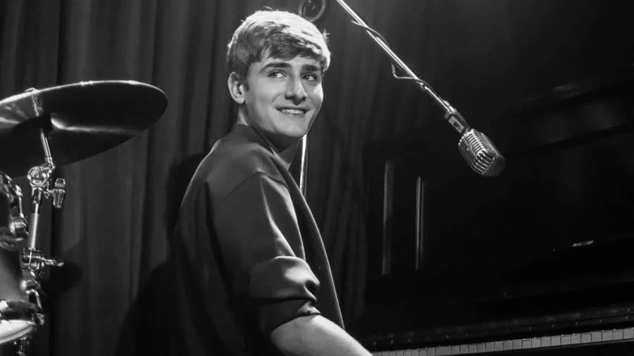 Em entrevista exclusiva, ator multifacetado Sam Sabbá, compartilha momentos marcantes da carreira