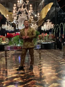 Lucas Guimarães comemora 30 anos com festa luxuosa e repleta de famosos.