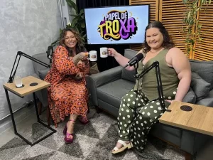 Papel de Troxa": Ex-Casamento Ã s Cegas, Amanda Souza lança podcast e aborda a vida sem manual e roteiro