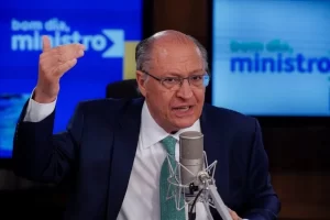 "Brasil é protagonista na neoindustrialização", diz Alckmin