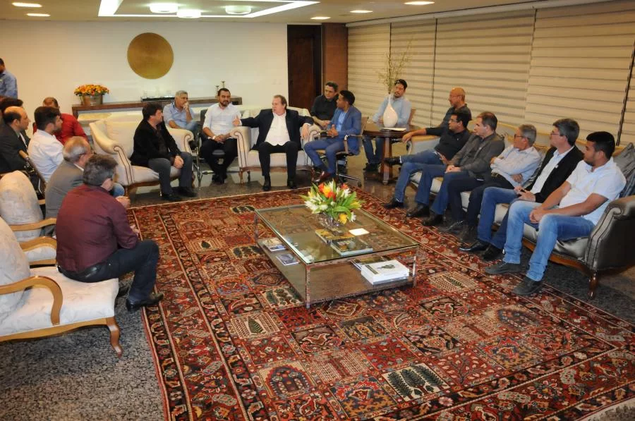 Mauro Carlesse se reÃÂºne com membros da Acipa e fala sobre suas intenÃÂ§ÃÂµes de governo