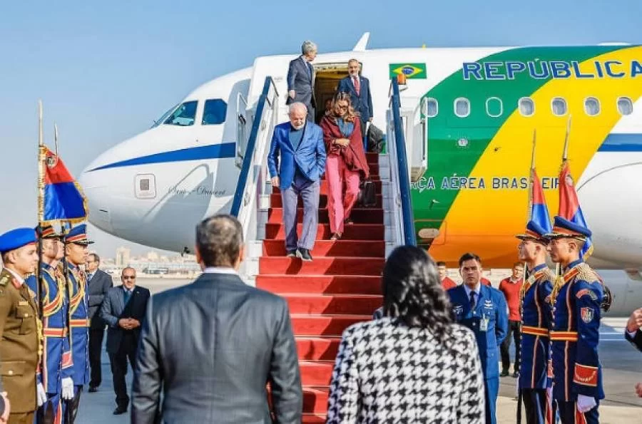 Lula chega ao Egito em meio as negociações de cessar-fogo