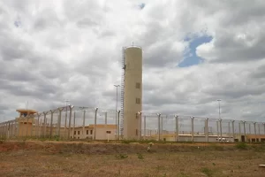 Presídio de segurança máxima no RN tem fuga de dois presos sendo a primeira da história em penitenciárias nacionais