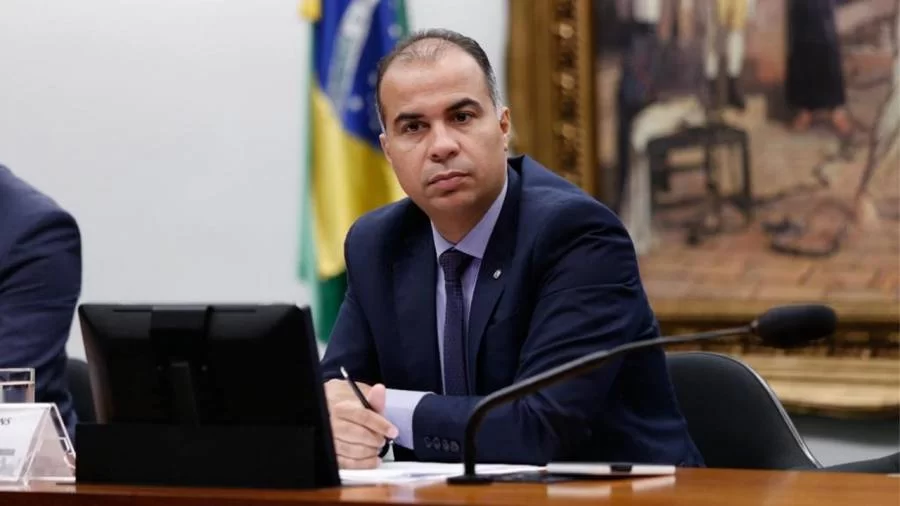 Sob articulação de Filipe Martins, André assume Agir no TO e partido discute possíveis apoios a Kasaryn, Josi e Wagner