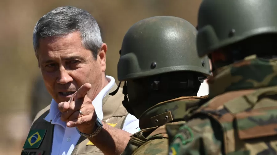 Polícia Federal prende general Braga Netto por envolvimento em plano de golpe de Estado