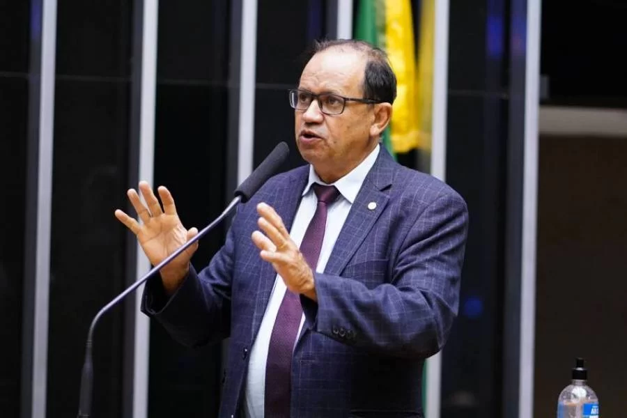 Brasil Ã  beira da "descriminalização da maconha": STF retoma julgamento e deputado Eli Borges expressa preocupação