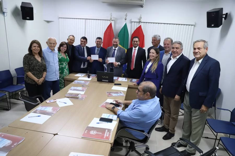 Em Brasília, presidente do PDT Tocantins, Laurez Moreira, participa do Congresso Nacional do partido