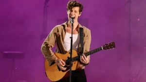 O efeito Shawn Mendes: como o cantor virou fenômeno absoluto no Brasil e domina playlists, moda e redes sociais