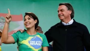 Nos bastidores, Bolsonaro e Michelle estão cotados para evento em Palmas no próximo mÃªs