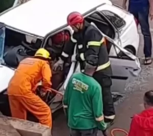 Em Colinas: Bombeiros socorrem vítimas de acidente