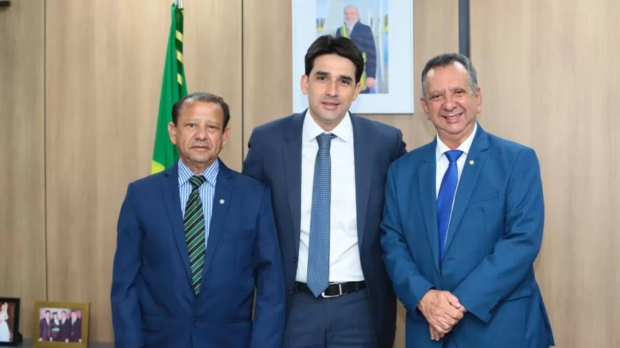 Deputado Antônio Andrade busca soluções para Aeroporto de Porto Nacional em audiÃªncia com ministro Silvio Costa Filho