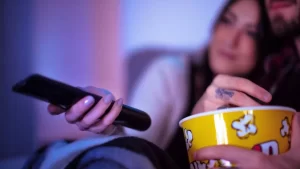 Controle na mão: Netflix, Prime, Max, Disney: o que chega nas plataformas de streaming para este fim de semana; confira