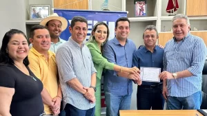 Laurez Moreira abona filiação do defensor público Kita Maciel ao PDT