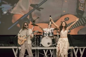 Após estreia no Lollapalooza, BenziÃª lança primeiro álbum da carreira nesta sexta