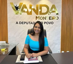 Vanda Monteiro deixa disputa em Palmas e abre campo para Júnior Geo