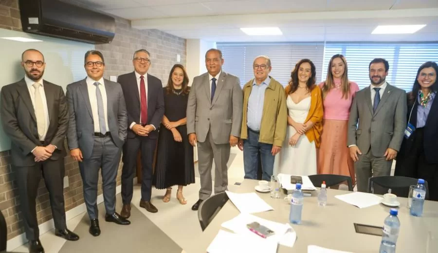 Senador Eduardo Gomes participa de Workshop sobre InteligÃªncia Artificial em Brasília