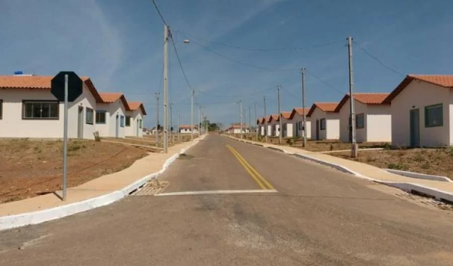 AtravÃÂ©s de nota oficial Caixa EconÃÂ´mica Federal esclarece medidas que devem ser tomadas sobre ocupaÃÂ§ÃÂµes irregulares das casa populares