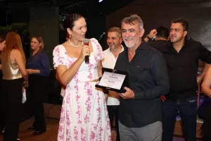 Sindjor presta homenagem a Amélio Cayres