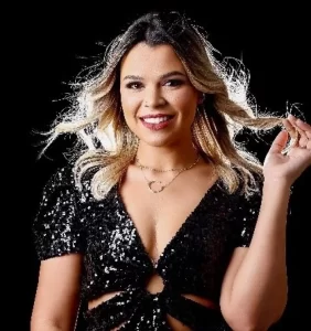 Carol Villa grava seu primeiro DVD, "Tempo ao Tempo", em 7 de maio, com 10 músicas inéditas e parcerias com outros renomados  artistas do cenário musical