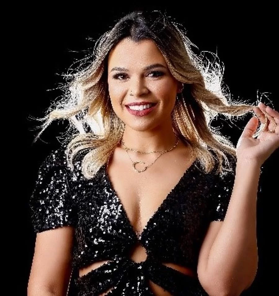 Carol Villa grava seu primeiro DVD, "Tempo ao Tempo", em 7 de maio, com 10 músicas inéditas e parcerias com outros renomados  artistas do cenário musical