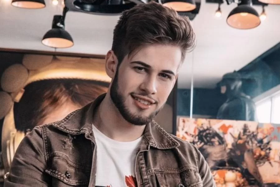 Junior Villa lanÃÂ§a single "para de graÃÂ§a" ao lado de Mano Walter, para todo o Brasil